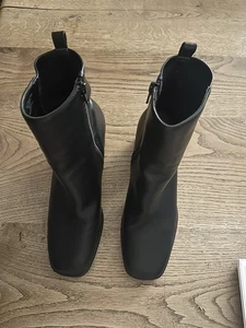 Miss Selfridge Women’s Boot Block Heels, Size 7 - Picture 1 of 5