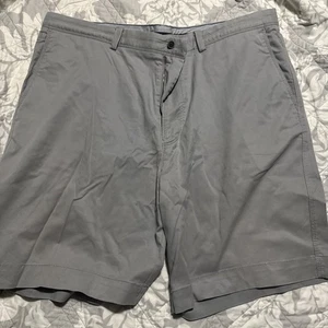 tommy bahama Shorts Size 40 - Picture 1 of 9