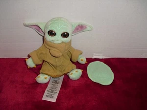 Baby Yoda Shoulder Pal Disney Parks The Child Grogu Magnetic Plush Toy Sitter - Picture 1 of 2