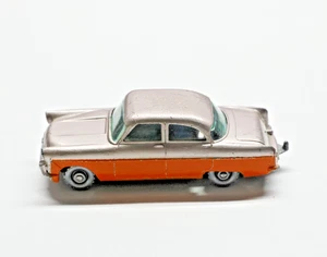 Matchbox Lesney, MB33A11 Ford Zodiac MkII, tan and orange , several tiny chips - Foto 1 di 5