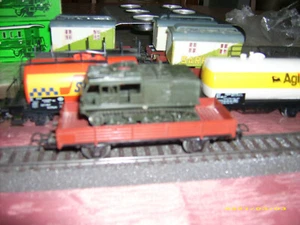 Märklin Flachgüterwagen - beladen mit Raupenfahrzeug-  Ep. IV ohne OVP-gebrauch  - Bild 1 von 10