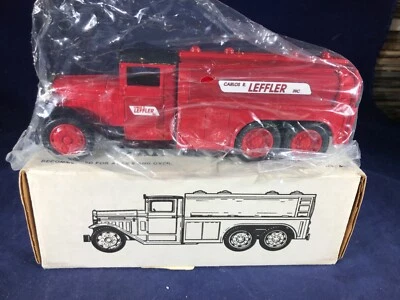 T-74 ERTL 1:38 SCALE DIE CAST BANK - 1930 DIAMOND T TANKER TRUCK - NIB - CARLOS  - Image 1 of 4