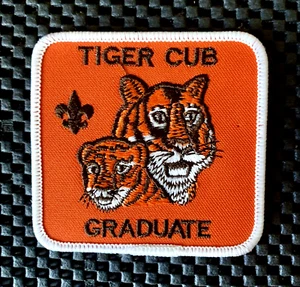 TOPPA CUCITO RICAMATA LAUREATO CUCCIOLO DI TIGRE 3 1/4" x 3" NOS - Foto 1 di 2