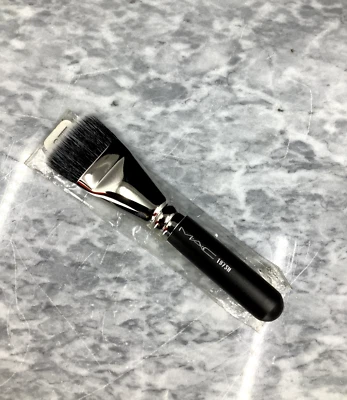 MAC 197SH Short Handle Duo Fiber Square Brush (NEW) - Image 1 of 3