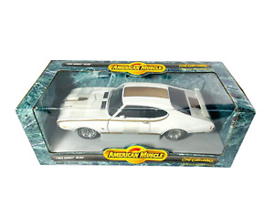 #7260 Ertl American Muscle White/Gold 1969 Hurst Olds ~Sealed 1:18 1996 Die Cast