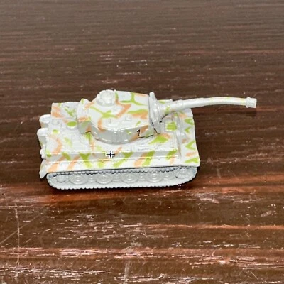 MICRO MACHINES Galoob MILITARY TANK GERMAN TIGER WWII 1994 - Image 1 of 4