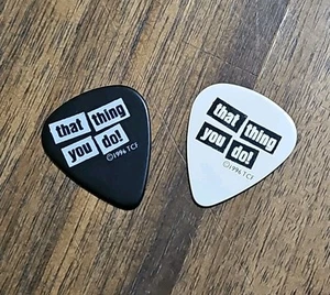 Vintage 1996 That Thing You Do Movie Promo Guitar Picks Tom Hanks Liv Tyler - Foto 1 di 3