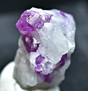 27 Carat Beautiful Natural Ruby Crystals On Matrix From Jegdalek Afghanistan - Picture 1 of 13