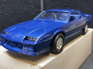 AMT ERTL 1987 CHEVROLET CAMARO Z-28 DARK BLUE 1:25 DEALER SHOWROOM PROMO 6104EO - Picture 1 of 24
