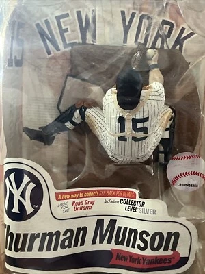 NY Yankees Thurman Munson McFarlane’s Sportpicks Cooperstown Collection Serie 7 Foto 1 de 4