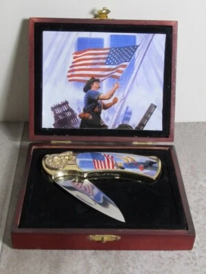 Commemorative 9/11 NYFD Collectors Locking Pocketknife with Wooden Case Gd. Con - Image 1 of 4