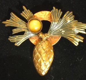 Vintage Pine Cone Fall Foliage Pin Brooch - Picture 1 of 4