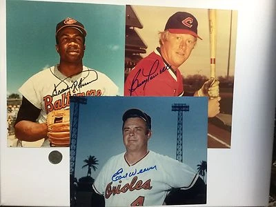 Baltimore Orioles Greats Earl Weaver, Frank Robinson, Boog Powell signed photos. - Image 1 of 4