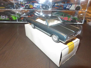 Jo-Han 1964 Oldsmobile F-85 Cutlass Promo 1/25 - Picture 1 of 9