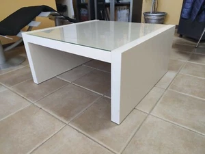 Tavolino soggiorno Ikea - Truciolare di betulla laccato colore bianco - Foto 1 di 3