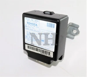 8974152020 Toyota Yaris Genuine Denso Central Locking Receiver Control Module - Picture 1 of 3