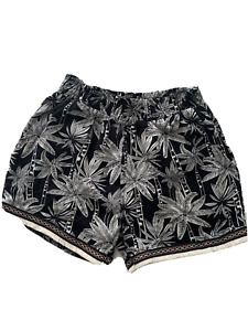 Mini Molly | Girl’s Size 10/12 | Black White Palm Trees Tropical Shorts 