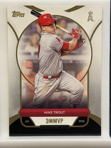 2025 Topps Welcome to the Club "3X MVP" Mike Trout #8 - Imagen 1 de 2