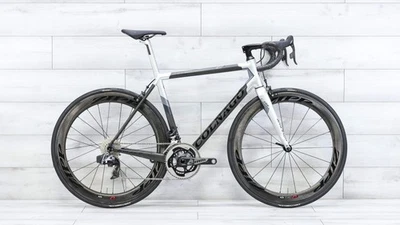 Bicicleta de carretera Colnago C64 roja eTap - 2020, 52s Foto 1 de 4