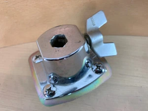 Yamaha U0110101 Tom Staffa YESS Braccio Esagonale Ricevitore Supporto Supporto Parte EXC - Foto 1 di 4