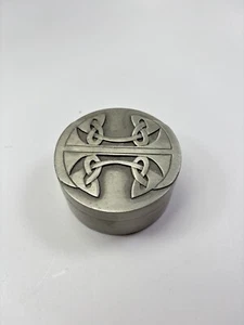 Liberty Tudric Zinn Kommode Box Schmuck Behälter Deckel keltischer Knoten klein Englan - Bild 1 von 8