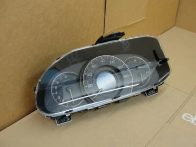 719974. Cuadro velocímetro Honda Accord 2014 LX-S 10 k OEM 78100-T3L-A02 Foto 1 de 4