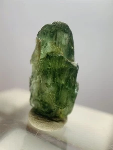 Kornerupine Verte De Madagascar 6,66ct FMG Minéraux - Picture 1 of 10