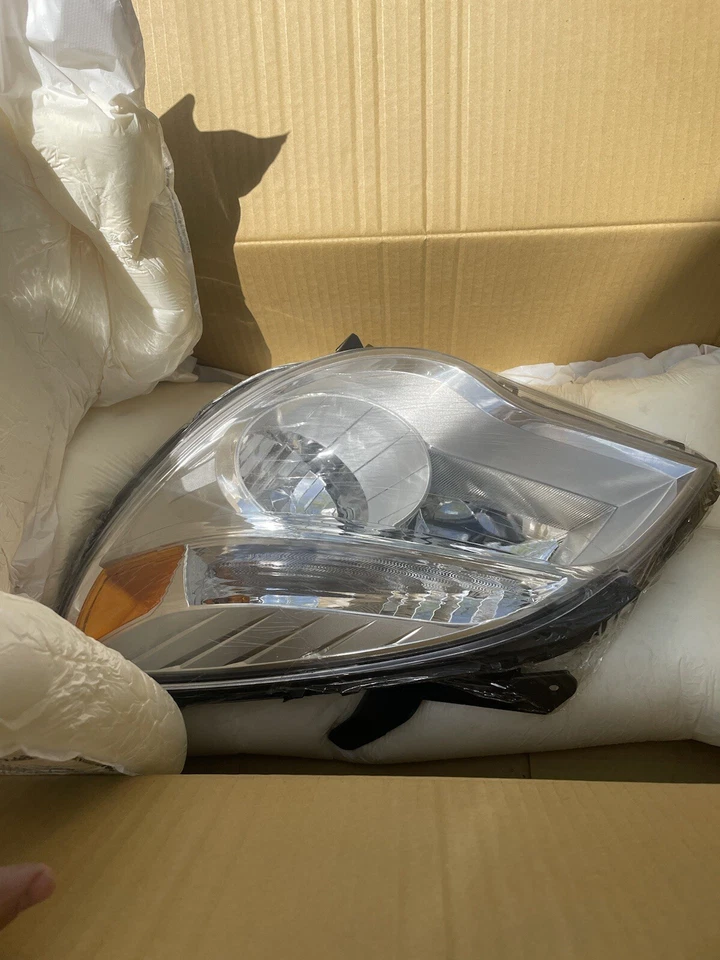 Conjunto de faros - Certificado Capa TYC izquierdo para Chevrolet Equinox 10-15 Foto 1 de 2