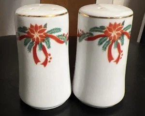 Tienshan Fine China Poinsettia and Ribbons, Salt and Pepper Shaker Set Fairfield - Picture 1 of 4