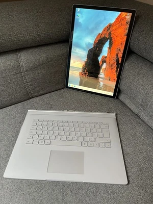 Microsoft Surface Book 2 15" Touch i7-8650U 16GB RAM GeForce GTX 1060 6GB + Dock - Bild 1 von 4
