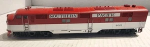 Life-Like Proto 2000 HO Scale E7 Locomotive Southern Pacific #6001 - Picture 1 of 15