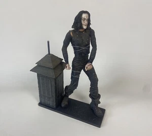 NECA The Crow 7” Rooftop Eric Draven 2006 Cult Classics Hall Of Fame Brandon Lee - Picture 1 of 7