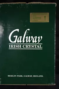 Galway Irish Crystal Champagne Flutes - Clarendon - NIB set of 4 - Picture 1 of 9