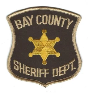 VINTAGE BAY COUNTY, MICHIGAN SHERIFF DEPT. (CHEESE CLOTH BACK) patch - Picture 1 of 2