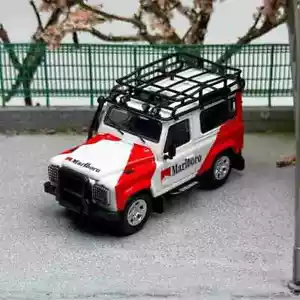 Miniature Gift Master Land Rover Defender 90 1:64 Toy Model Diecast Car - Picture 1 of 19