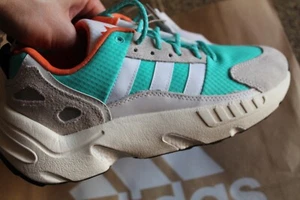 NEU ADIDAS ZX 22 BOOST TRAINER LAUFSCHUHE GRÖSSE 7,5 - Bild 1 von 6
