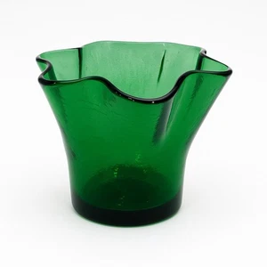 Vaso fazzoletto vetro verde tono gioiello profondo soffiato a mano vintage Empoli arruffato - Foto 1 di 6