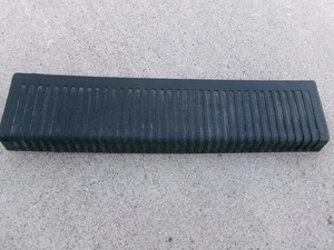 1996-1998 JEEP GRAND CHEROKEE LEFT REAR DOOR SILL SCUFF KICK PLATE 55030747 - Picture 1 of 5
