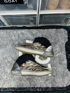 Size 13.5 - adidas Yeezy Quantum Amber Tint *Rare Size* - Picture 1 of 5