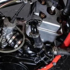 Gilera C2 125cc Competizione Raccordo Acqua Motore Nuovo - Foto 1 di 3