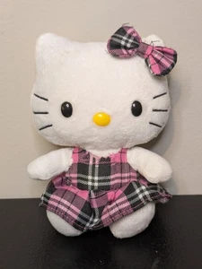 Hello Kitty Ty 6 Zoll Plüsch schwarz rosa kariert Schottenkaro Rock Sanrio Beanie Baby - Bild 1 von 2