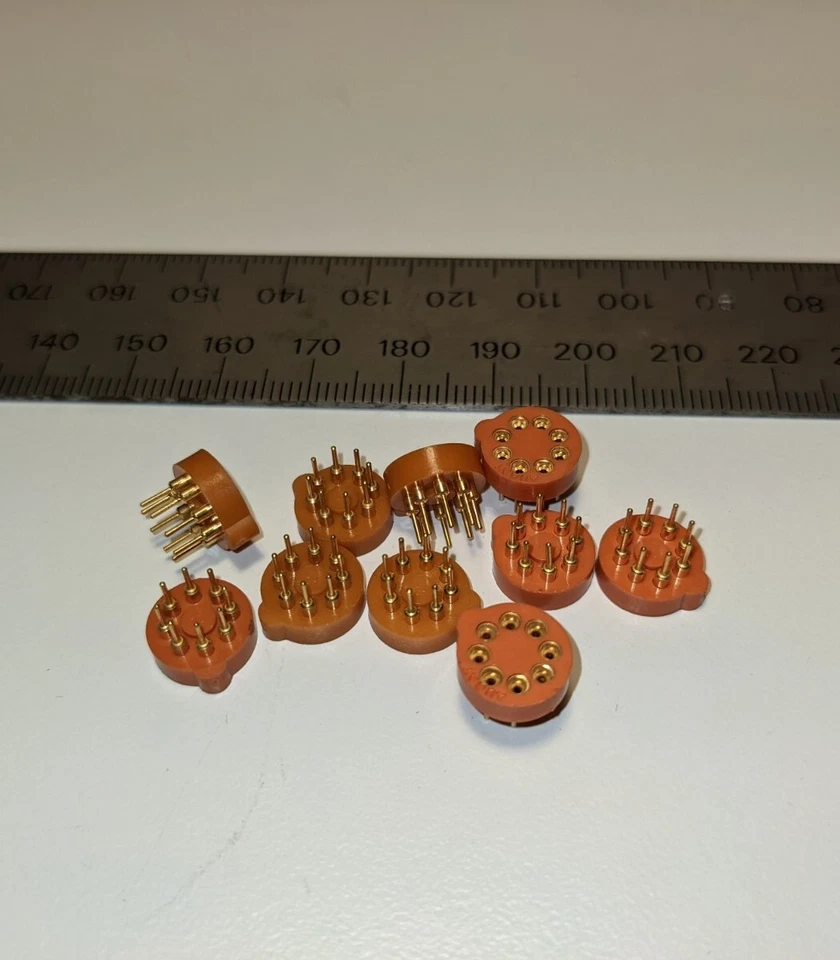 10x IC 插座 AUGAT 8 针圆形 TO-5 罐装镀金复古  — 第 1/1 张图片