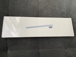 NEW sealed Apple A1243 MB110LL/A USB wired Keyboard with Numeric Keypad - Picture 1 of 2