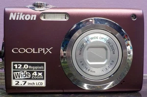 *PARTS/REPAIR* Nikon COOLPIX S3000 12.0MP Digital Camera PARTS ONLY - Picture 1 of 10