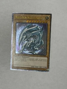 YUGIOH Blue-Eyes White Dragon OP28-EN001 Ultimate Rare NM #8 - Picture 1 of 4
