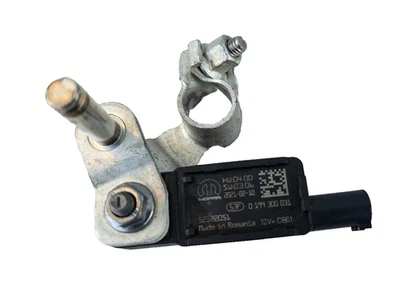 2020-2023 ALFA ROMEO GIULIA TI 952 BATTERY START STOP SENSOR W/ CLAMP OEM #SB - Image 1 of 4