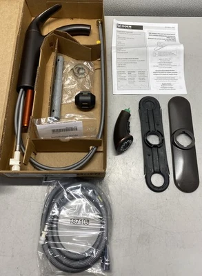 Grifo de cocina Moen Camerist con cabezal rociador extraíble 7545ORB Foto 1 de 4