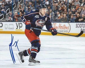 Jack Johnson Signed 8x10 Photo Columbus Blue Jackets Autographed COA - Picture 1 of 1