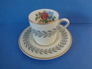 Set tazze e piattini Demitasse WEDGEWOOD Woodstock Bone China bordo oro Inghilterra - Foto 1 di 8