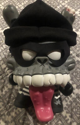 MAD ZOMBIE ROBBER 8" Vinyl Grey LIMITED ED Dunny Figure KIDROBOT (Excellent) OOP - Image 1 of 3